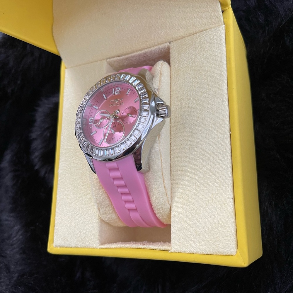 Invicta Ángel watch
